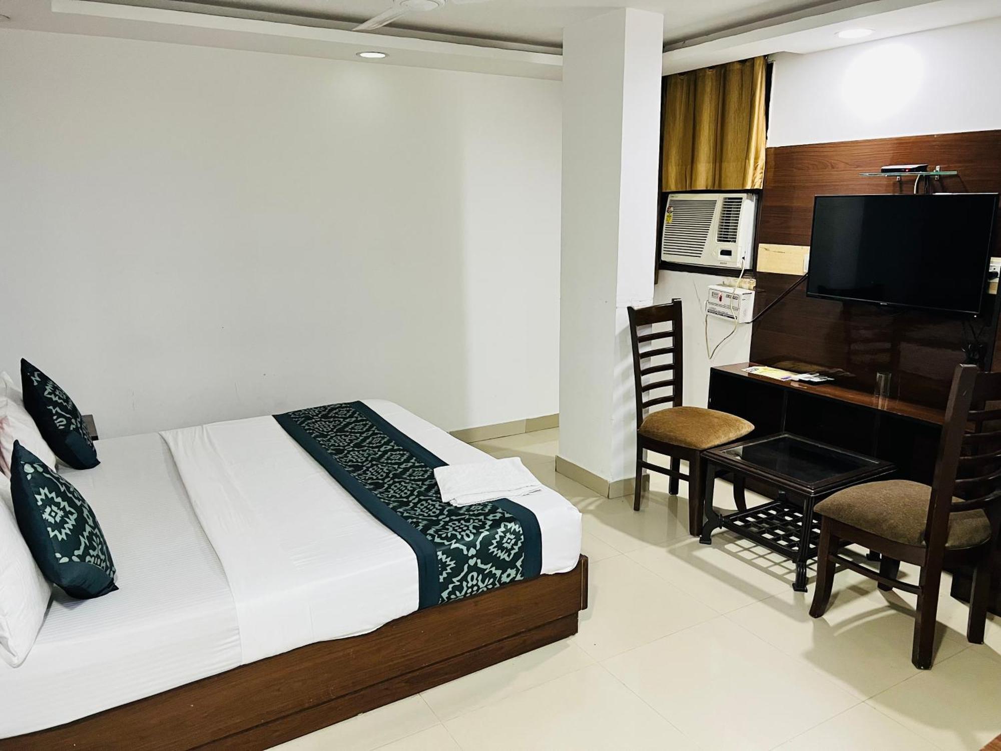 Hotel Marina Near Igi Airport Delhi نيودلهي المظهر الخارجي الصورة