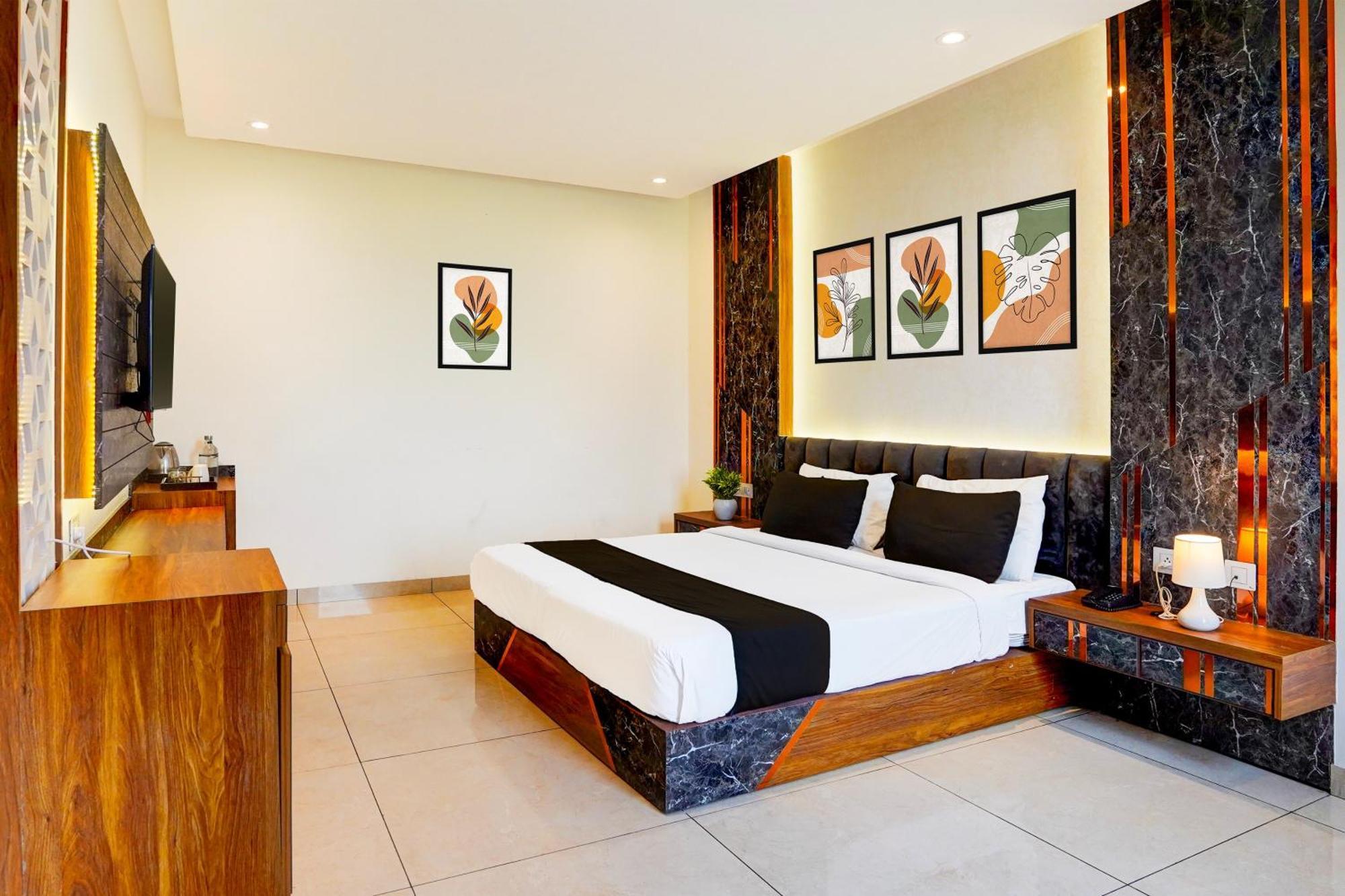 Hotel Marina Near Igi Airport Delhi نيودلهي المظهر الخارجي الصورة