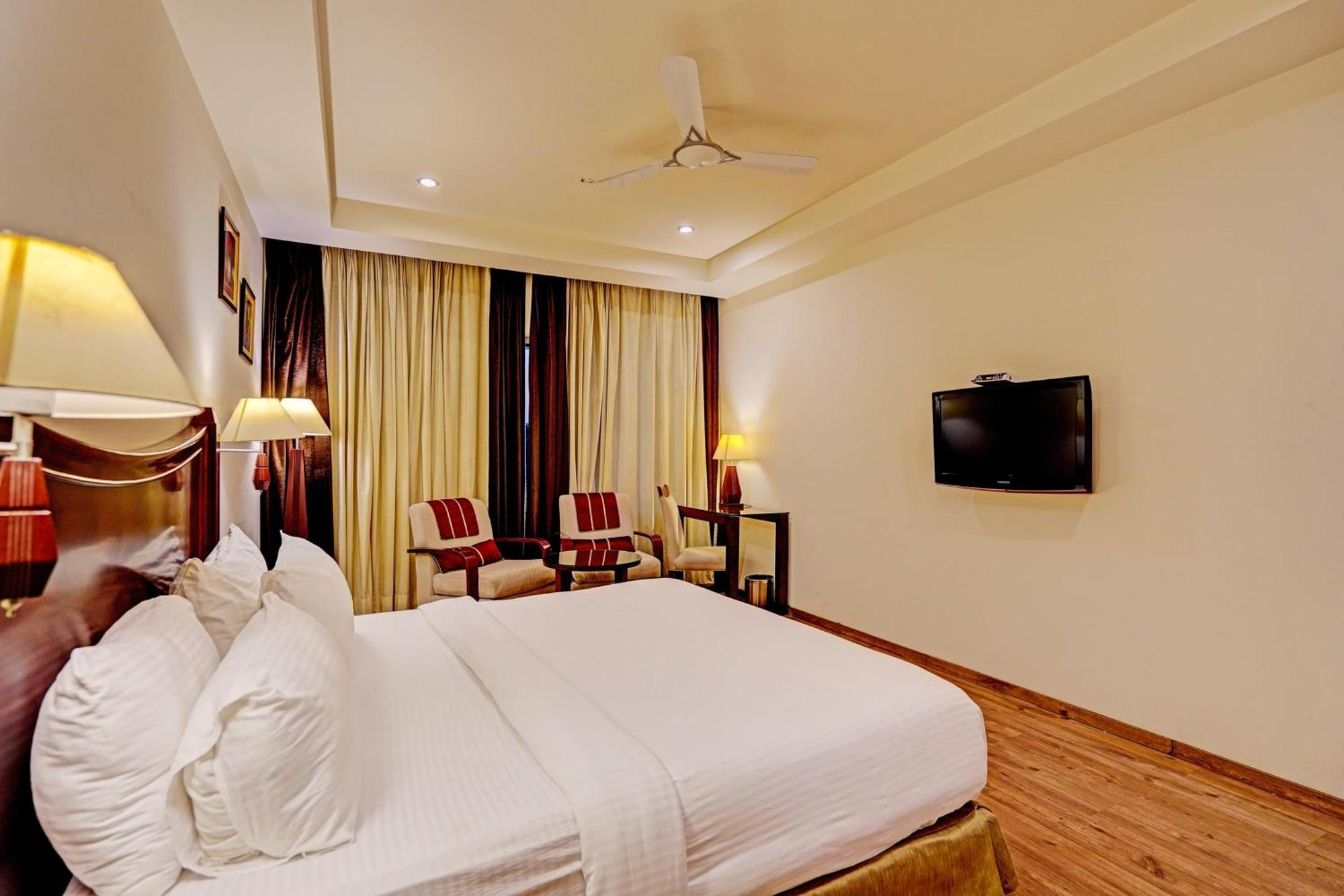 Hotel Marina Near Igi Airport Delhi نيودلهي المظهر الخارجي الصورة